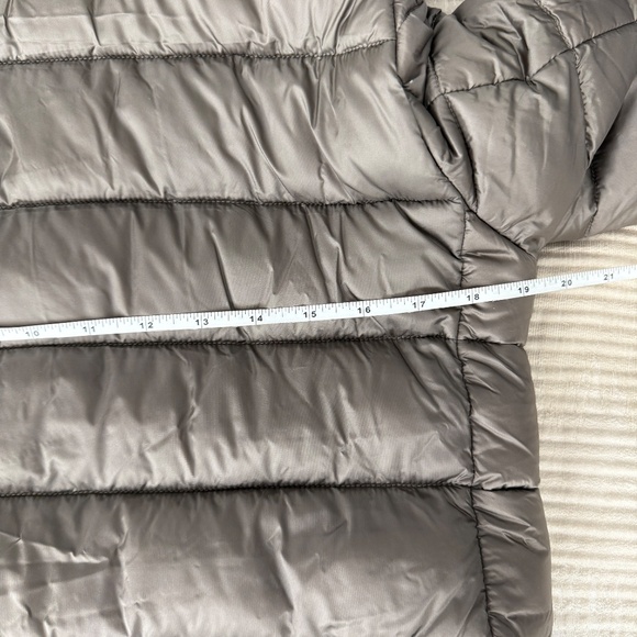 Tuckernuck Save the Duck Ultra Light Puffer Coat  Vegan Down Lightweight Brown S - Picture 10 of 13